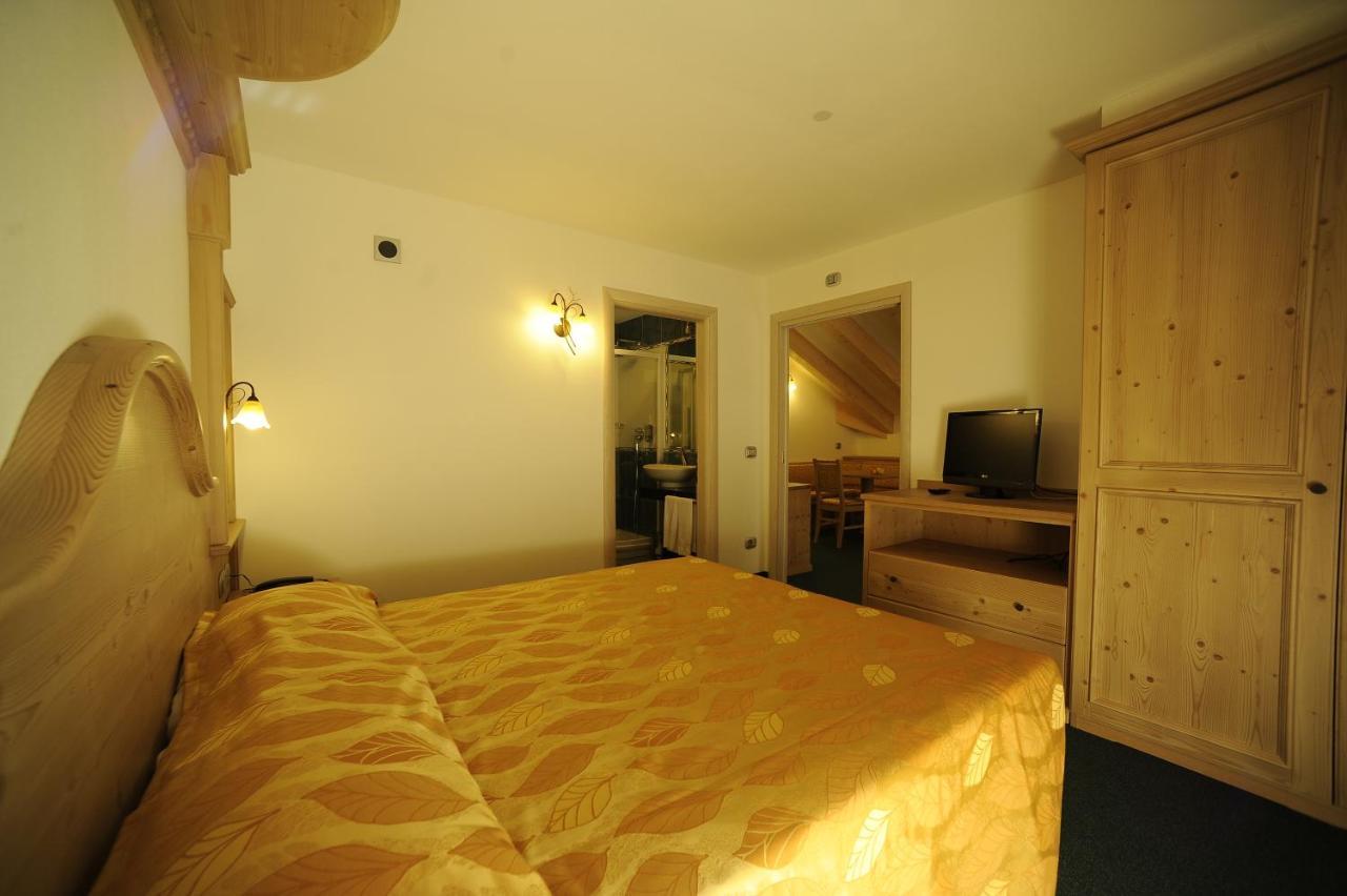Family Hotel Andes - Only For Family Виго ди Фаса Екстериор снимка